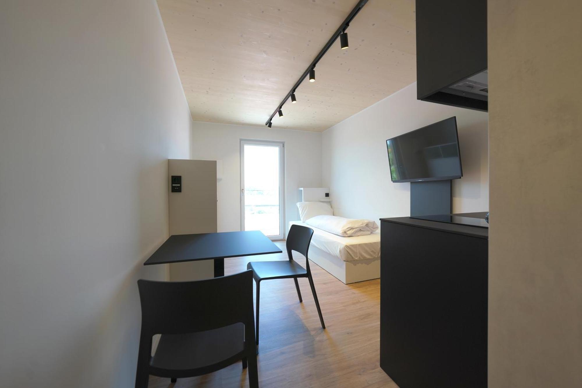 Timber One Boardinghouse Dorfen Aparthotel Exterior photo